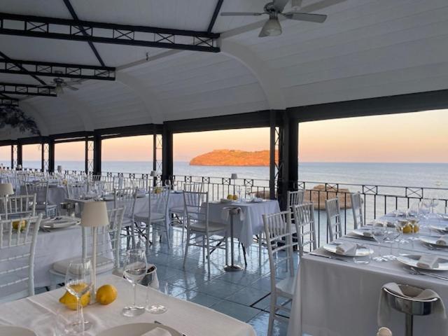 Hotel Villa Iulia เวนโตเตเน ภายนอก รูปภาพ