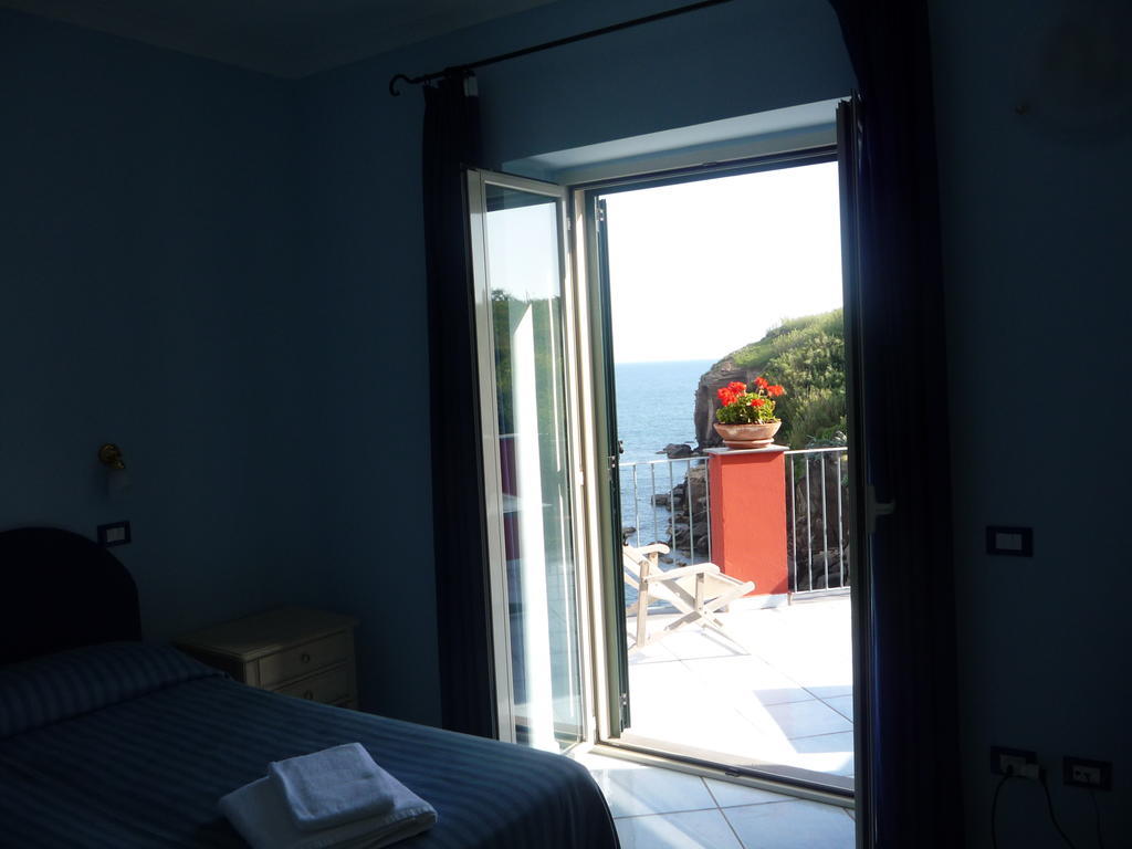 Hotel Villa Iulia เวนโตเตเน ห้อง รูปภาพ