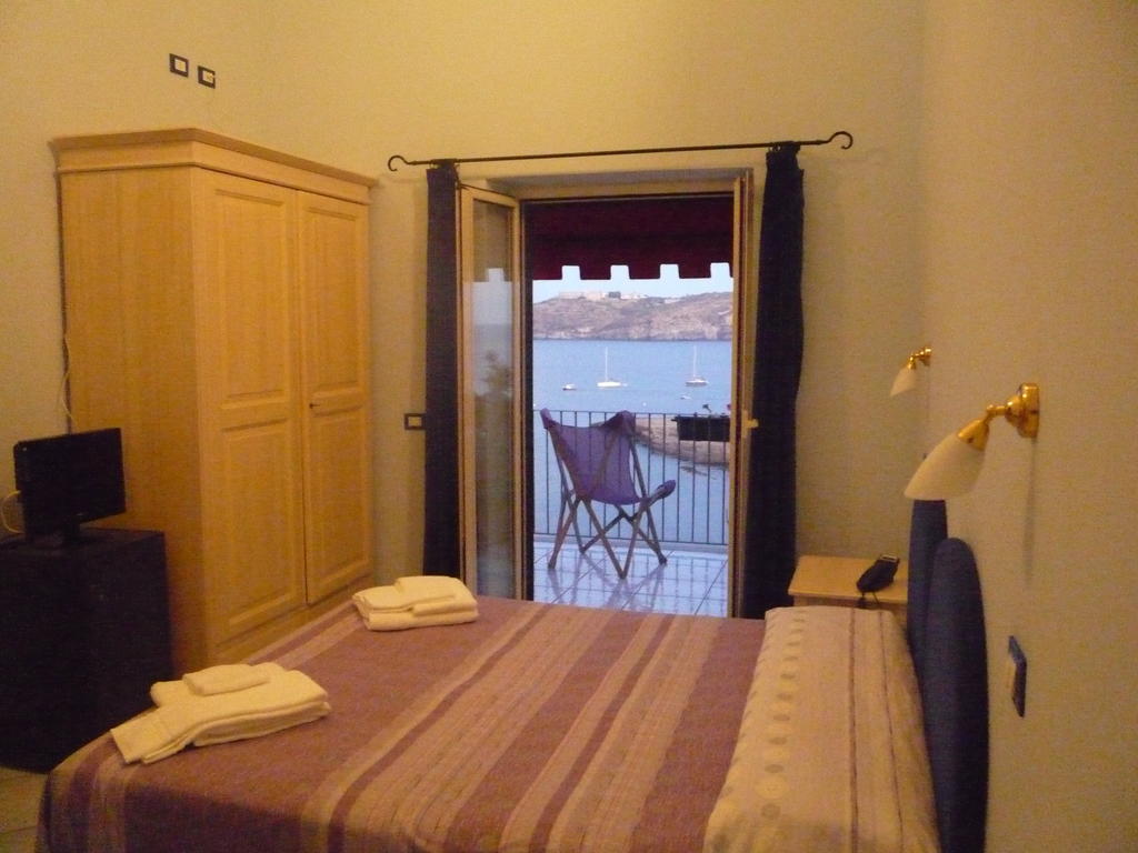 Hotel Villa Iulia เวนโตเตเน ห้อง รูปภาพ
