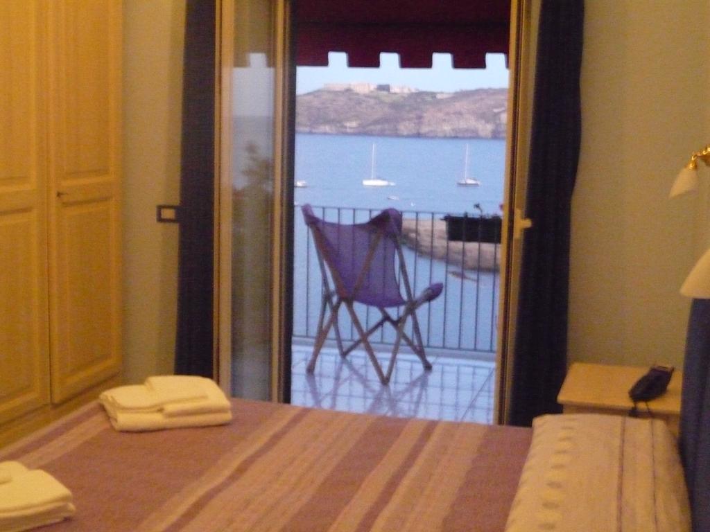 Hotel Villa Iulia เวนโตเตเน ภายนอก รูปภาพ