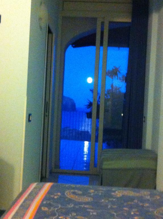 Hotel Villa Iulia เวนโตเตเน ภายนอก รูปภาพ