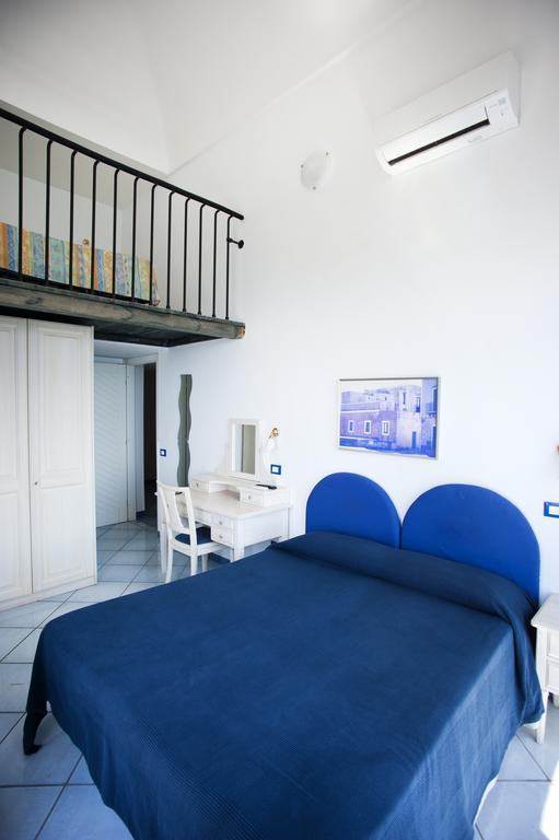 Hotel Villa Iulia เวนโตเตเน ภายนอก รูปภาพ