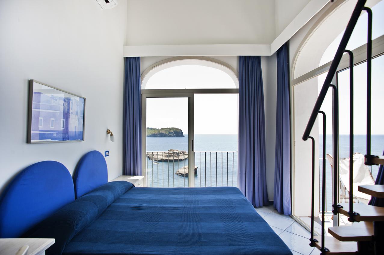 Hotel Villa Iulia เวนโตเตเน ภายนอก รูปภาพ